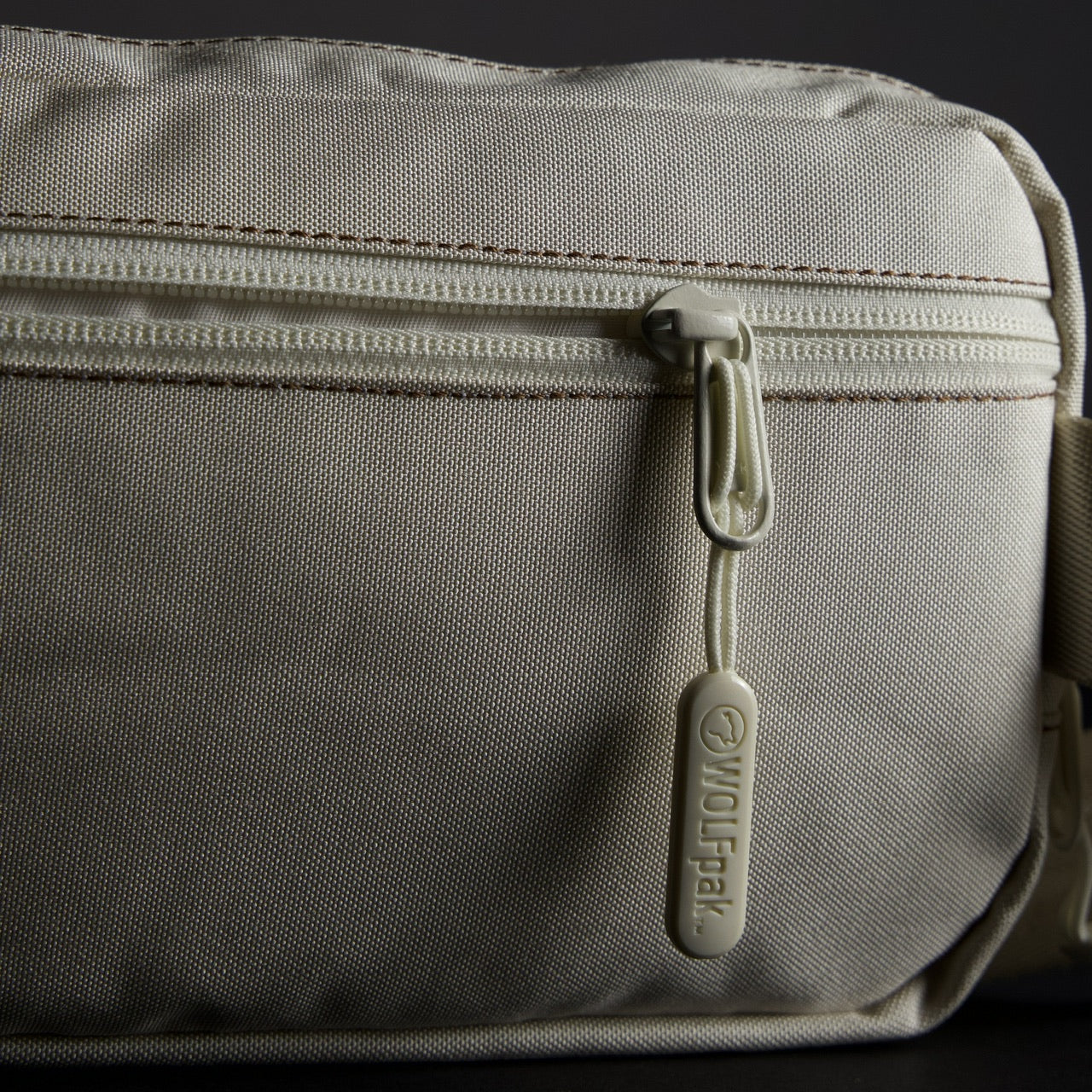 1.5L Crossbody Pack Vanilla